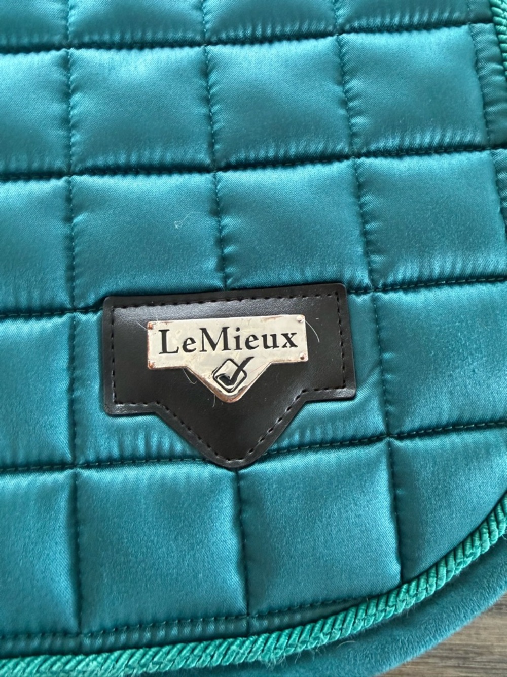 LeMieux Loire Peacock (Teal) Quilted Saddle Pad - Picture 2 of 6
